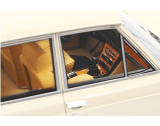 Fiat 130 Berlina 3200 1971 Giallo-beige Laudoracing 1:18 Resinemodell (Türen, Motorhaube... nicht zu öffnen!)